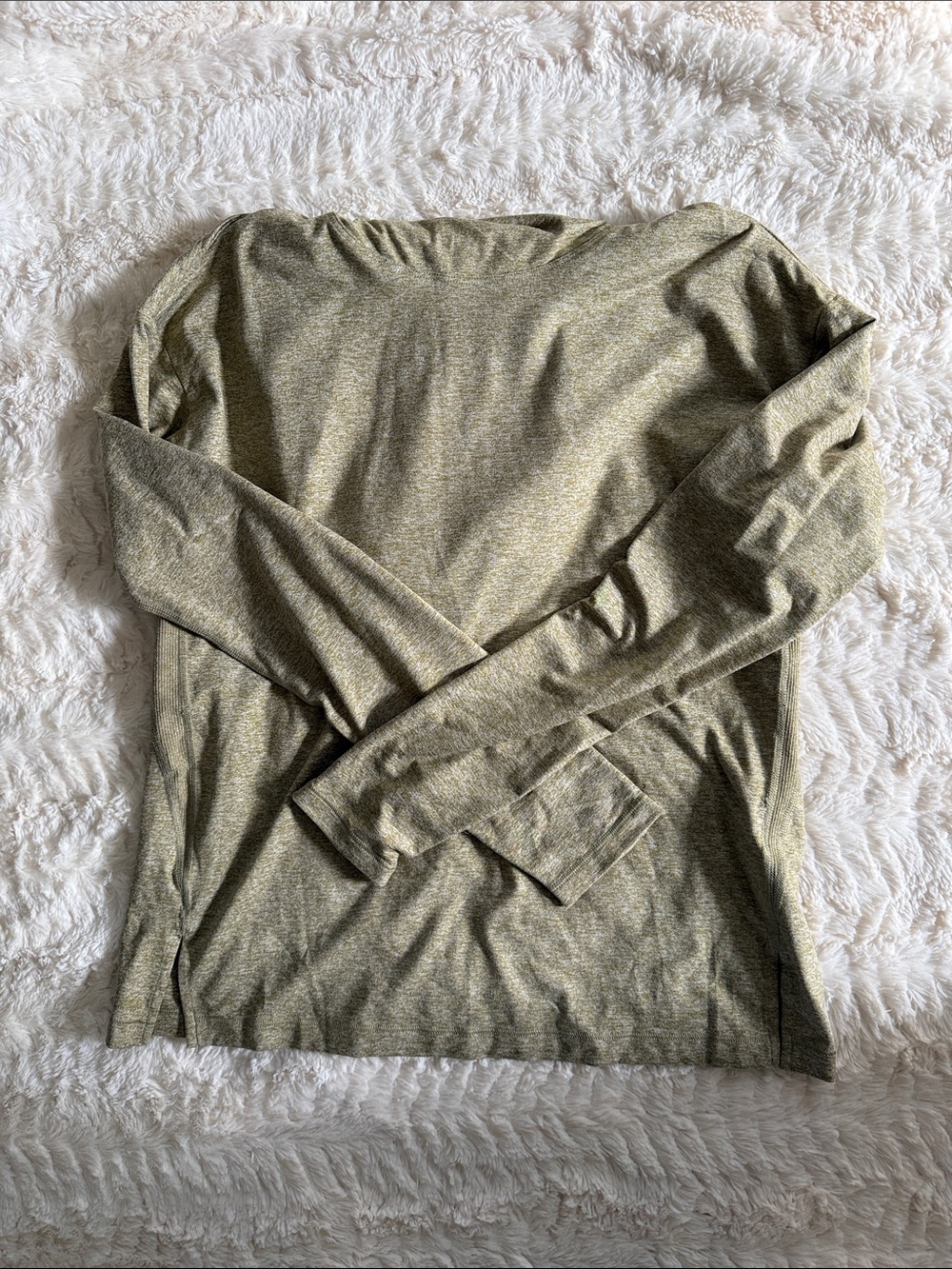Athleta Women’s Long Sleeve Heathered Olive hooded Shirt